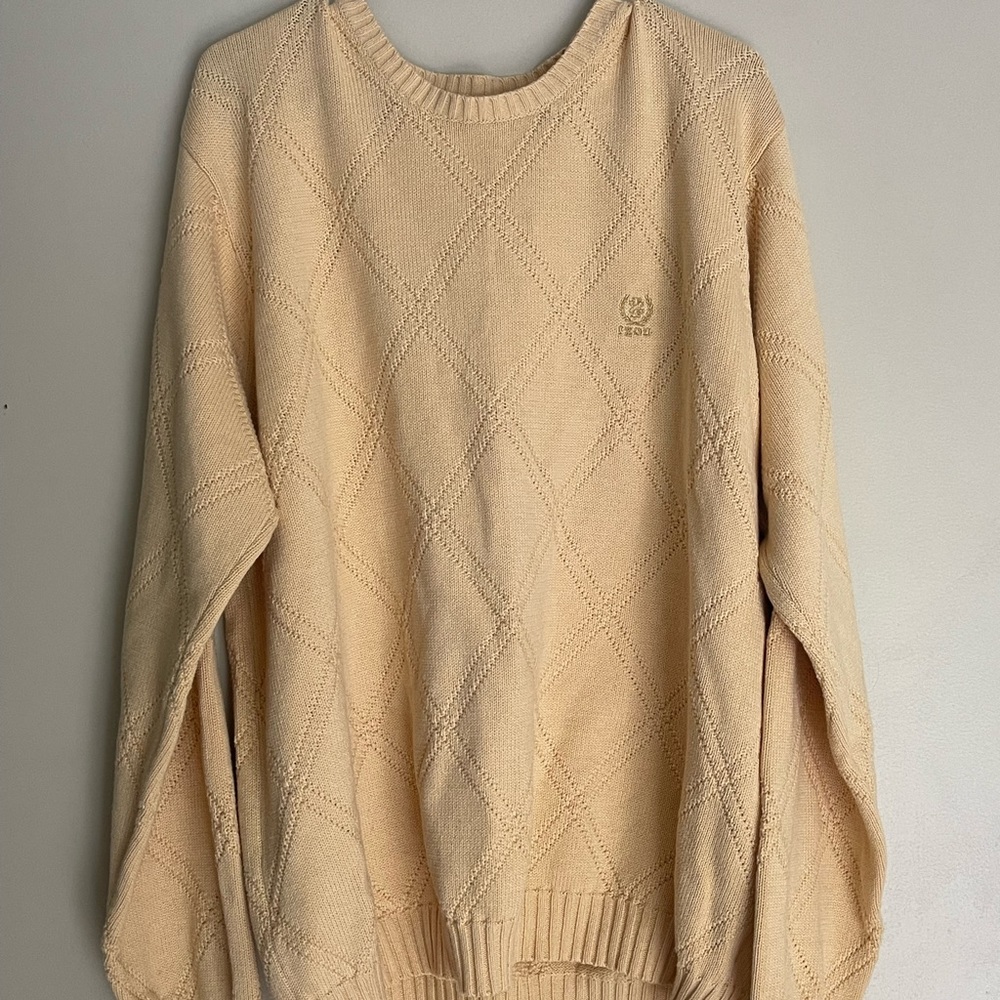 Soft yellow Izod Sweater size XL